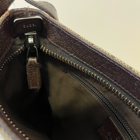 GUCCI GG Canvas Crossbody - Picture 9 of 13